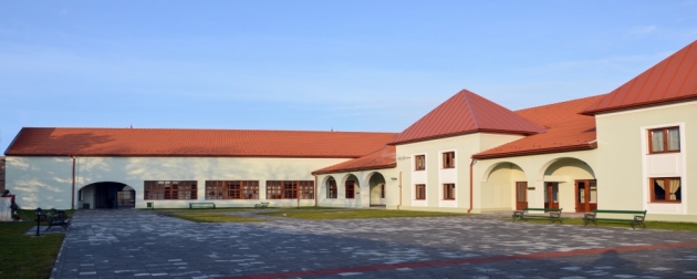 Cercurile Centrului Cultural Carei se mută în mediul virtual- A Nagykárolyi Művelődési Központ online oktatást indít Cercurile Centrului Cultural Carei se mută în mediul virtual- A Nagykárolyi Művelődési Központ online oktatást indít